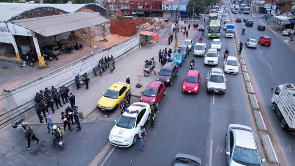 Con botón de pánico en sus vehículos, conductores pretenden evitar asaltos