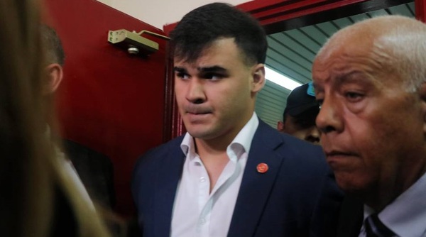 Marcello Fretes, implicado en la agresión a Benjamín Zapag vuelve a su casa - Noticiero Paraguay