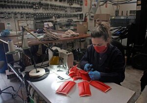 La huelga del calzado interrumpe parcialmente la producción en España