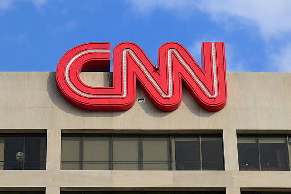 El canal CNN realizará "cientos" de despidos que afectarán a colaboradores - Revista PLUS
