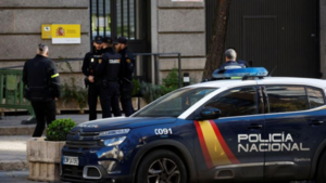 Politólogo español afirma que España reforzará apoyo a Ucrania, tras ataques terroristas de sobres bombas - El Independiente