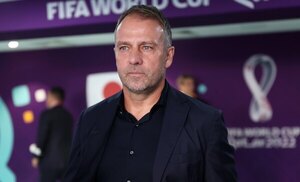 'El fútbol alemán necesita hacer las cosas diferentes', dice Flick tras la eliminación