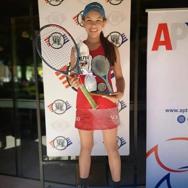 Mora y Santander en la final de 14 años del APT Junior Open - Polideportivo - ABC Color