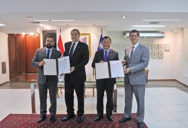 Fortalecimiento de la Red de Bibliotecas Públicas: el gobierno de la República de China (Taiwán) hizo entrega del segundo desembolso - Informatepy.com