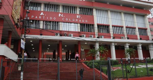 La Nación / ANR se pronuncia contra la ideologización de la educación y reafirma su compromiso social
