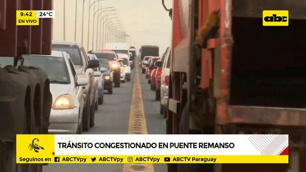 Congestionado tráfico en el Puente Remanso - ABC Noticias - ABC Color