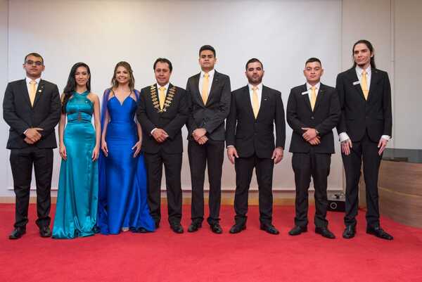 Emotiva ceremonia de premiación de la JCI de Ciudad del Este - La Clave