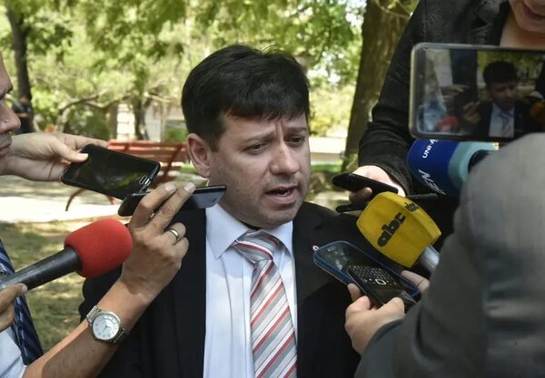 Absuelven a exsecretario de Villamayor en juicio por supuesta coima a Messer - Nacionales - ABC Color