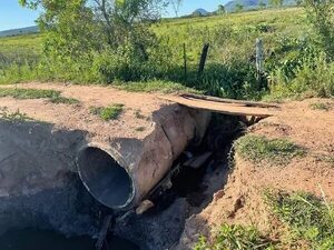 Declaran emergencia vial distrital en Ybycuí ante el deteriorado estado de los caminos rurales - Nacionales - ABC Color