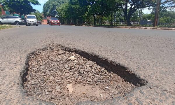 Conductores están hartos de calle destruida