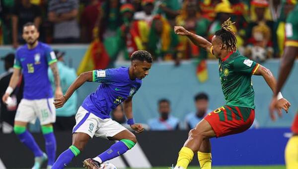 Brasil cayó sobre el final ante Camerún y clasificó a octavos de final del Mundial - ADN Digital