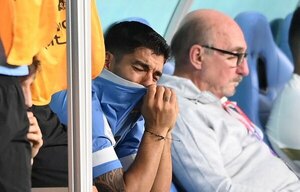 Luis Suárez se fue llorando de su cuarto Mundial pensando en sus hijos