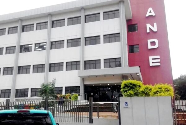 ANDE: designan a Rozzano como jefe de Gestión Regional Este - ABC en el Este - ABC Color