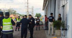 La Nación / Asalto, balacera y heridos en un local de venta de cubiertas de Ypané
