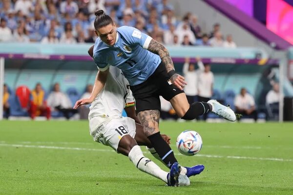 Uruguay ganó, pero le negaron dos penales y quedó eliminado - Fútbol Internacional - ABC Color