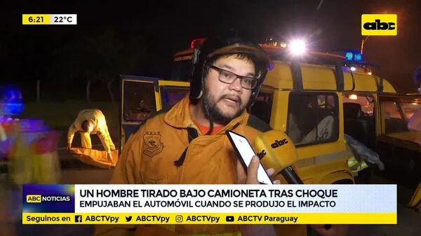 Un hombre tirado bajo camioneta tras choque - ABC Noticias - ABC Color