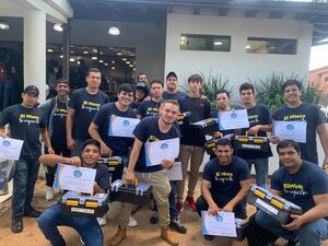 Jóvenes adquieren conocimientos técnicos tras culminar formación en mandos medios - .::Agencia IP::.