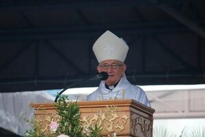 “La corrupción generalizada nos pesa, nos duele”, asevera monseñor Claudio Giménez - Nacionales - ABC Color
