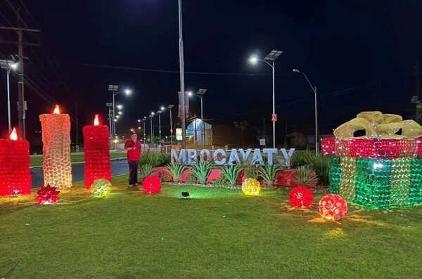 Ambientación navideña con reciclaje en Mbocayaty del Guairá  - Nacionales - ABC Color