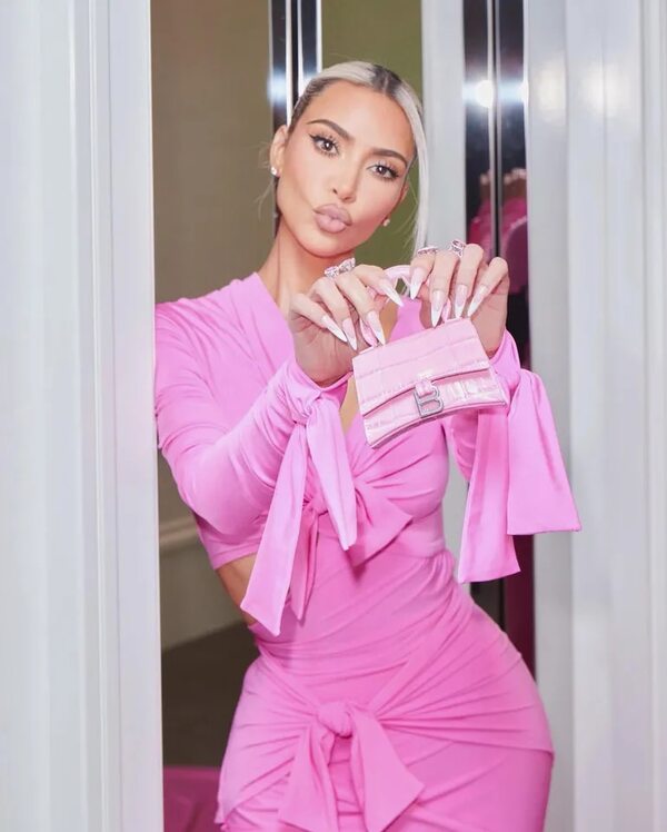 Kim Kardashian, tras acuerdo de divorcio, recibirá astronómica suma mensual de Kanye West - Gente - ABC Color