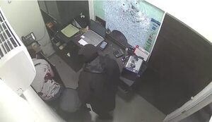 Los impactantes videos del violento asalto en Ypané - Nacionales - ABC Color