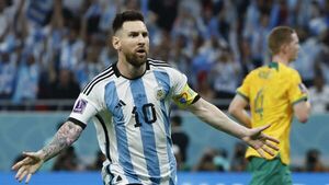 Messi y Julián Álvarez sitúan a Argentina en cuartos de final