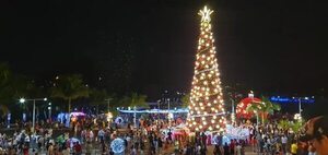 Navidad sustentable: multitudinaria participación en mágico encendido en Ciudad del Este - ABC en el Este - ABC Color