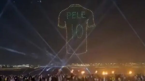 Una coreografía con drones en apoyo a Pelé  - Fútbol Internacional - ABC Color