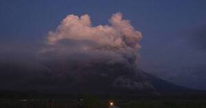 La Nación / Indonesia: decretan alerta máxima por erupción del volcán del Monte Semeru