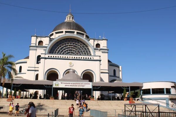 Arquitecto critica la fachada actual de la Basílica de Caacupé - Nacionales - ABC Color