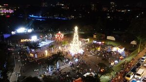 Encienden la magia de la Navidad en Ciudad del Este - Noticde.com