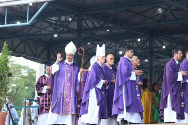 Caacupé: sacerdote lamentó el despojo de tierras a indígenas durante misa - Nacionales - ABC Color
