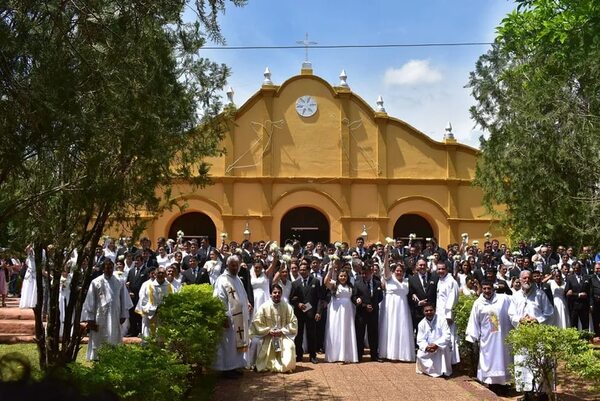 Casamiento comunitario de 87 parejas en San Estanislao - Nacionales - ABC Color