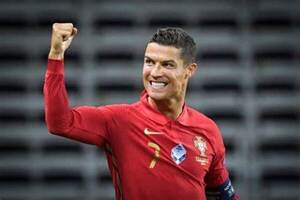 Según una encuesta de "A Bola", el 70% de los aficionados portugueses no quiere a Ronaldo en el once titular - Informatepy.com