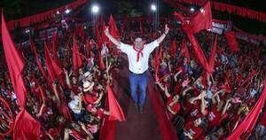 La Nación / Aspirante a gobernador asegura que vendrán días mejores para Misiones