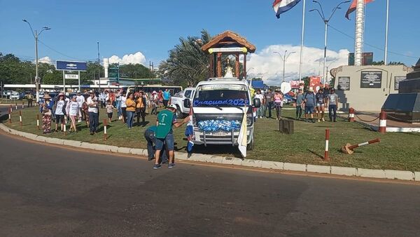 Desde Coronel Oviedo parten rumbo a la Basílica de Caacupé