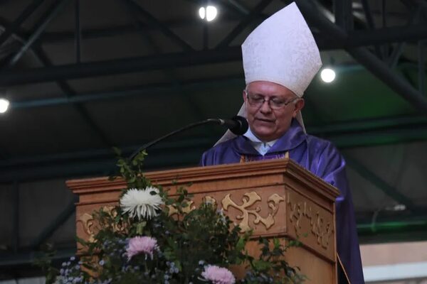 Caacupé: Monseñor Ocampo pidió que ya no desalojen ni violenten a los indígenas - Nacionales - ABC Color