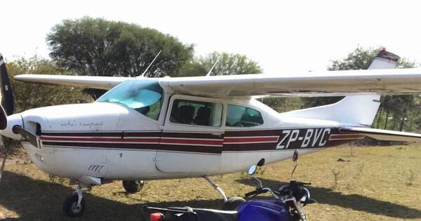 La Nación / Hay dos detenidos por robo de una avioneta en Caapucú