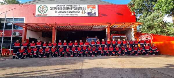 Cuerpo de Bomberos Voluntarios de Encarnación estrena nuevo atuendo