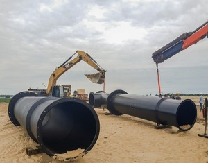 Defensa Costera Pilar: llegaron a zona de obras los tubos de impulsión para la estación de bombeo - .::Agencia IP::.