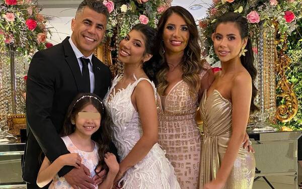 [GALERÍA] ¡El expelotero Carlos Bonet bailó el vals!