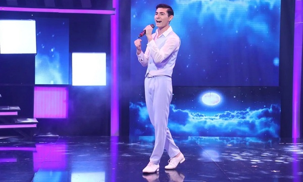 Así se presentó Chili en la final de “Rojo” - Paraguaype.com