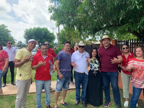 Apoyo total de pobladores de Zanja pytã al pre-candidato a Gobernador Juancho Acosta