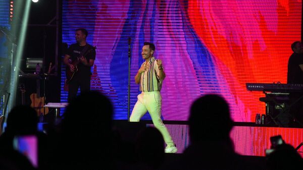 Luciano Pereyra enamoró con sus melodías en la Arena SND