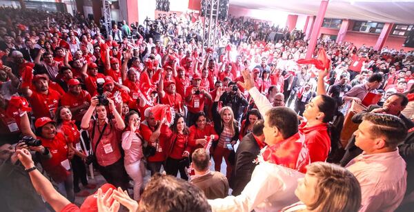 Partido Colorado en Paraguay enfrentará en su interna dos modelos diferentes - Revista PLUS