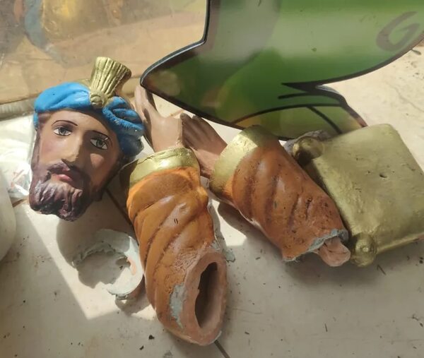 Navidad Sustentable en Ciudad del Este: destruyen pesebre y otros adornos - ABC en el Este - ABC Color
