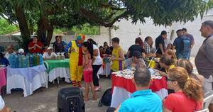 La Nación / Exitosa feria inclusiva: emprendedores con discapacidad visual ofrecieron sus productos