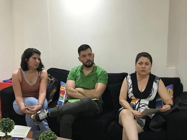 Jóvenes entregan a ministro compromisos y necesidades del sector - Política - ABC Color