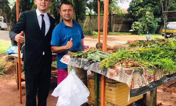 Se recibió de agrónomo mediante la venta de remedios yuyos