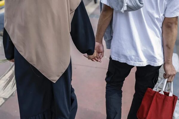 Indonesia castiga con penas de cárcel las relaciones extramaritales - Mundo - ABC Color